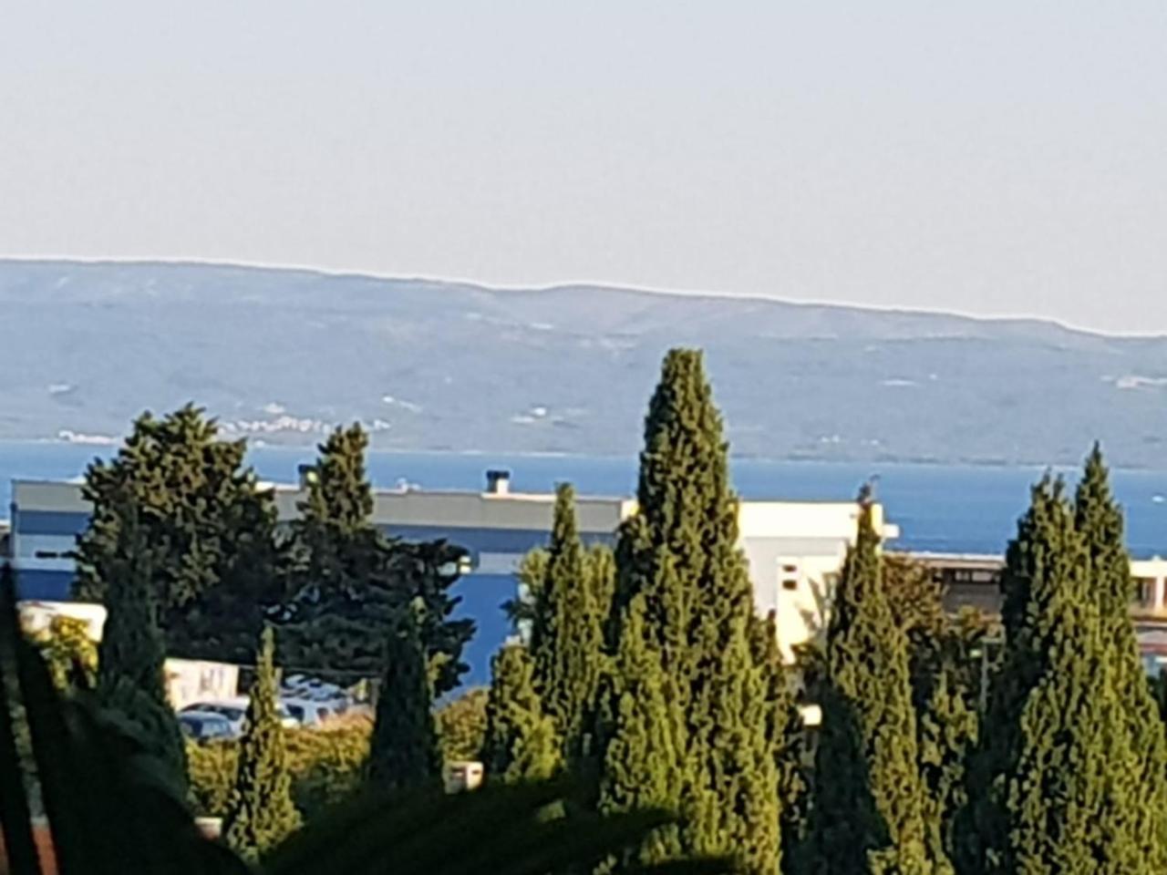 Apartment Davor Split Bagian luar foto